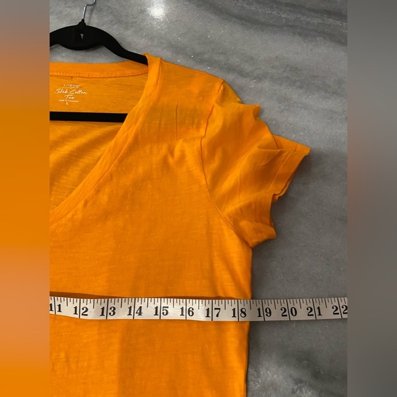 NWOT J. Crew Size L Orange Slub Cotton Tee Shirt V Neck Short Sleeve Lightweight - Picture 9 of 11